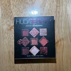 Huda beauty mauve obsession. New